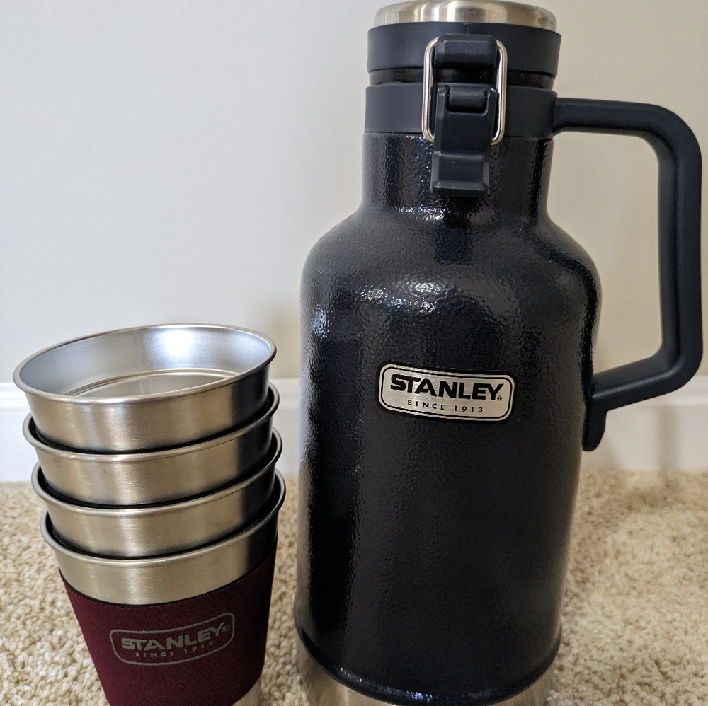 Stanley Classic Outdoor Growler Set
